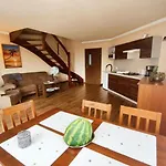 Comfortable Homes, Pool, Jacuzzi, Sauna