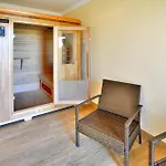 Comfortable Homes, Pool, Jacuzzi, Sauna Dom wakacyjny *