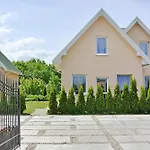 Comfortable Homes, Pool, Jacuzzi, Sauna